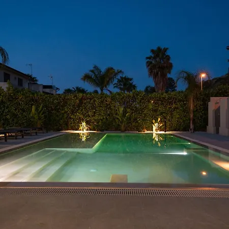 Dafni Private Pool & Relax Near Cefalu * Кампофеличе-ди-Роччелла