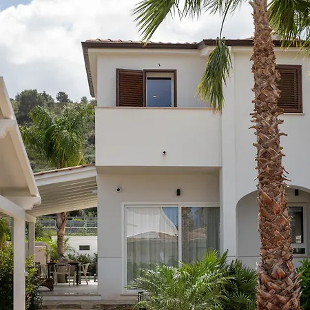 Dafni Private Pool & Relax Near Cefalu *